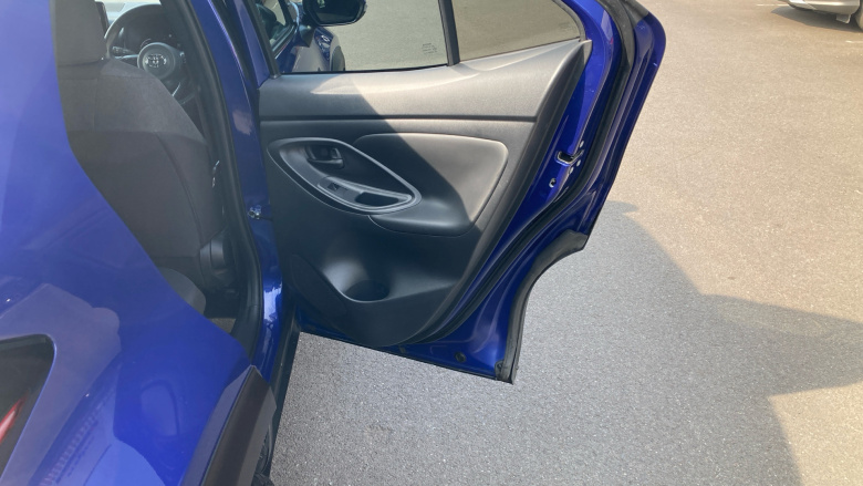 Toyota Yaris Cross 1.5 Hybrid Design 5dr CVT Hybrid Estate